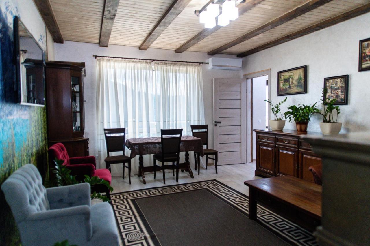 Gasthof кичера Gold Mizhhirya (Transcarpathia)